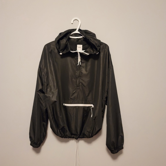 Windbreaker - Picture 2 of 6